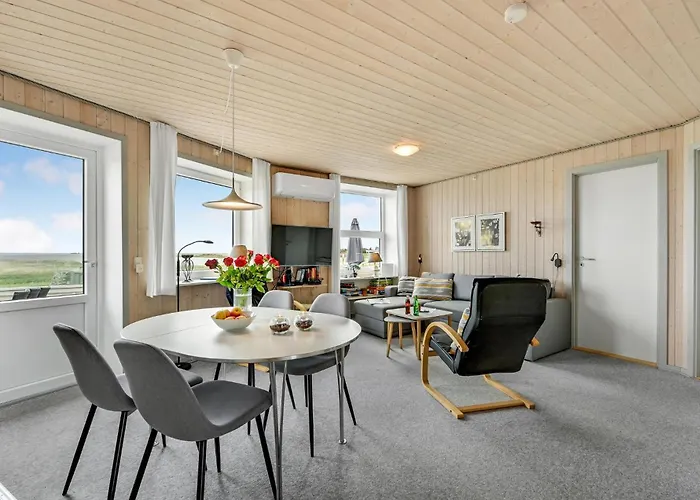 Two-bedroom In Hvide Sande Havrvig