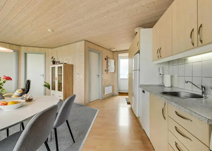 Daire Two-bedroom In Hvide Sande *